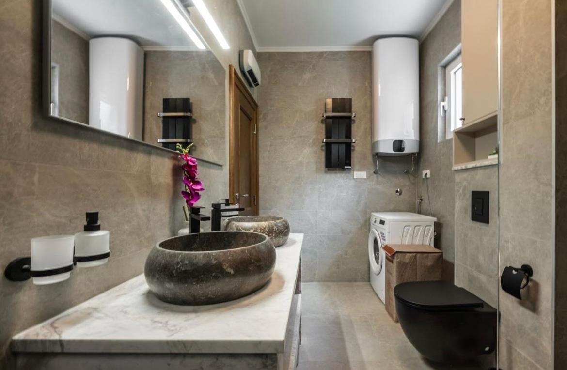 Luxury Apartment Vasilisa Kotor Eksteriør billede