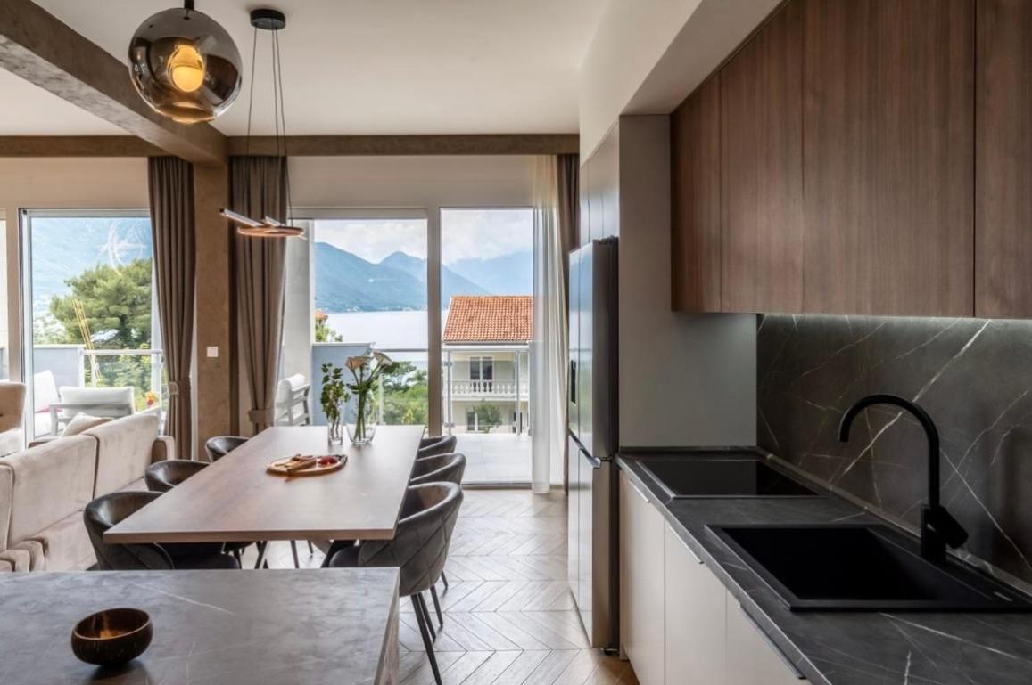 Luxury Apartment Vasilisa Kotor Eksteriør billede