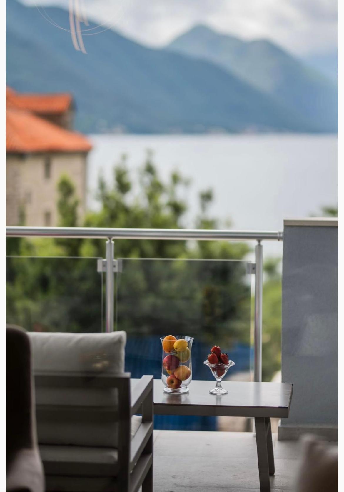 Luxury Apartment Vasilisa Kotor Eksteriør billede