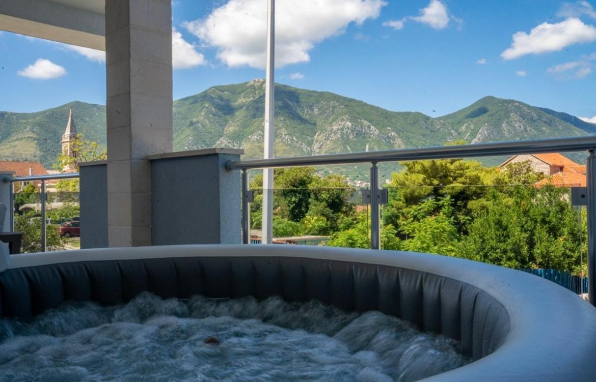 Luxury Apartment Vasilisa Kotor Eksteriør billede