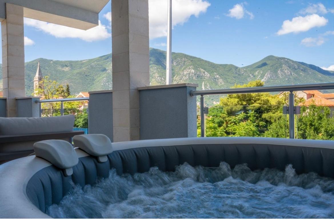 Luxury Apartment Vasilisa Kotor Eksteriør billede
